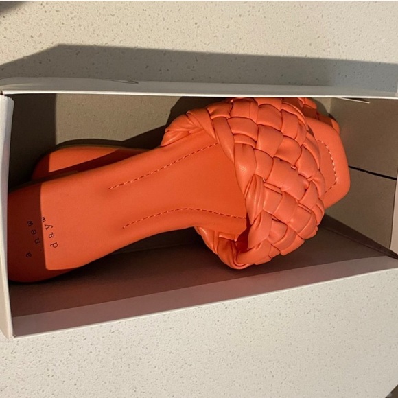 𝅺A New Day Women's Orange/Pink Slippers NEW With Tags And Box - Picture 4 of 7